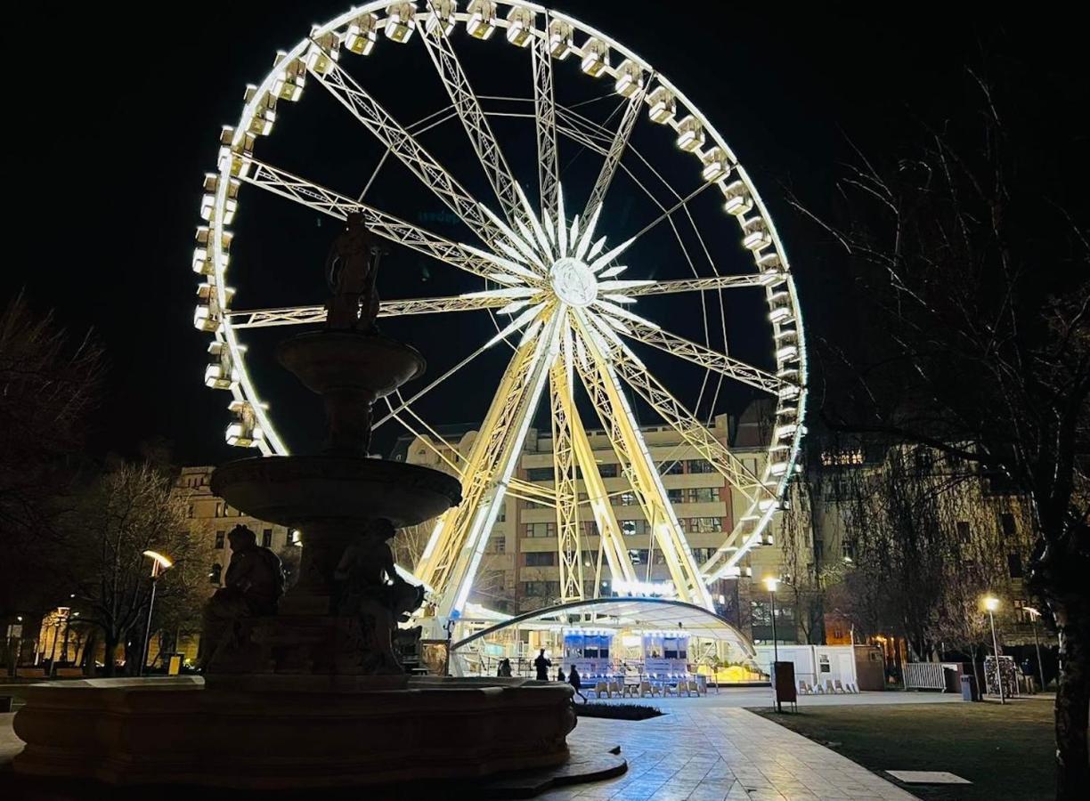 Downtown Deak-Ferris Wheel Luxury Home Budapeste Exterior foto